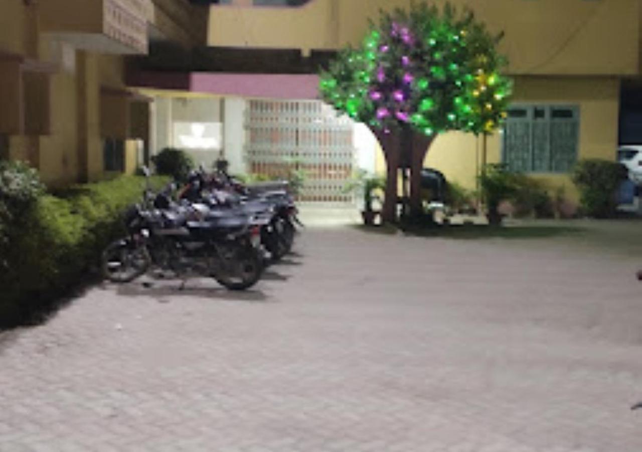 Vijieya Hotel Bihar Saharsa المظهر الخارجي الصورة